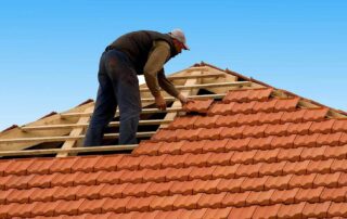 Hot and Cold Weather Risks for Temp Workers in Roofing and Construction 