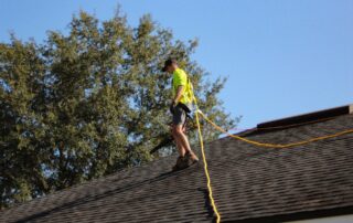 How to Help Your Temporary Workers Avoid Fall Risks in Roofing Roles